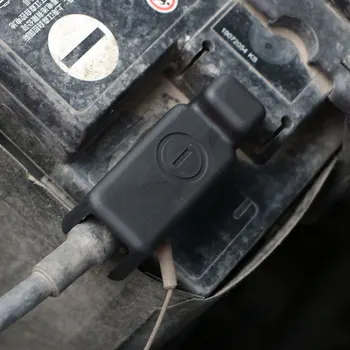 1 Gabalas Black Non-flammable Plastiko Neigiamą energiją Baterijos Dangtelis Baterijos Apsauga Apima VW Polo Jetta Skoda Fabia Greitai