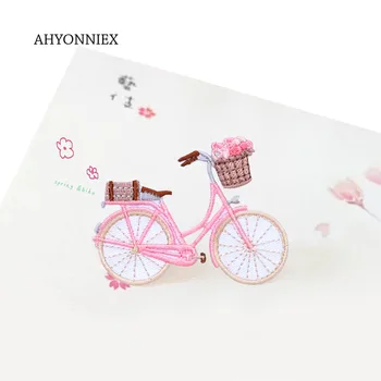 AHYONNIEX 1PC pink bike gėlių siuvinėjimas, aplikacijos pleistras Geležies pleistrai drabužius, su klijais maišelį telefono skrybėlę suknelė knyga 