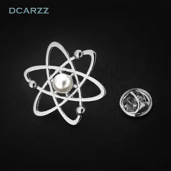 DCARZZ Atom Melecule Mokslo Pin,Perlo Mokslo Simbolis Sagė,Protonų Neutronų Branduolį, Papuošalai, Dovana Vėpla,Geeks,Mokslininkai