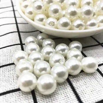 Didmeninė balta akrilo perlas 