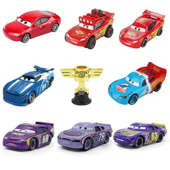 Disney Pixar Cars 2 3 Žaibas McQueen Lenktynininkų Roll Nr. 31 1:55 Diecast Transporto priemonės Karšto Žaislų, Dovanų Metu Berniukams