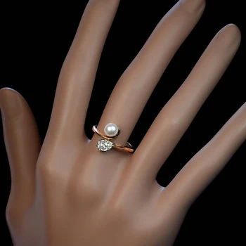 Huitan Elegantiškas Pearl Kriaušės Formos CZ Naujo Dizaino Moterų Piršto Žiedą Nuotakos Vestuvių Dalyvavimo Šalies Žiedas Romantiška bižuterijos