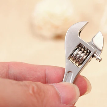 Kūrybos Įrankis mini Raktas Raktas Raktas Grandinės Žiedas paketų prižiūrėtojų raktinę Metalo Keychain Reguliuojamas mini Sidabro spalvos metalo priemonė, veržliaraktis