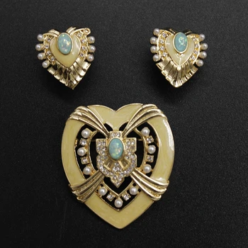 Naujas Vintage spalvos emalio glazūra Derliaus perlų klasika širdies sagė lady priedai, didmeninė