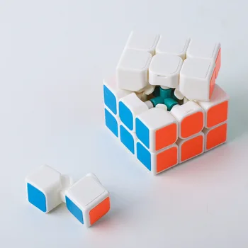 YongJun Prekės Magic Cube YJ8305 Vaikams, Žaislai 3x3x3 Greitis Kubo Galvosūkį Magic-Kubeliai Žaidimai Vaikams Vaikų Švietimo Žaislai MF3SET